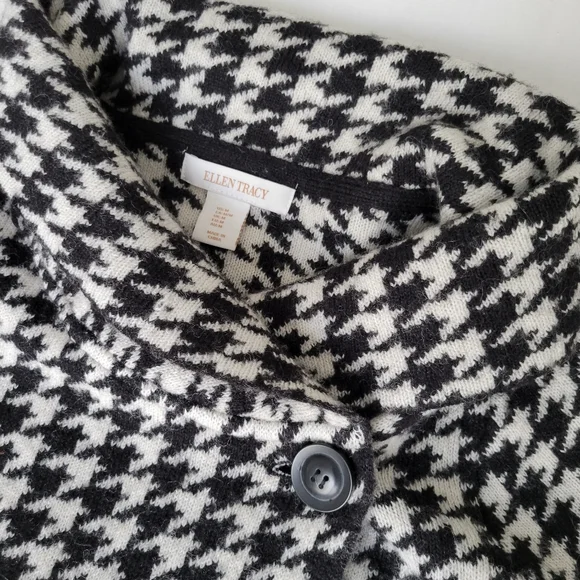 Ellen Tracy shawl collar sweater - Picture 3 of 7